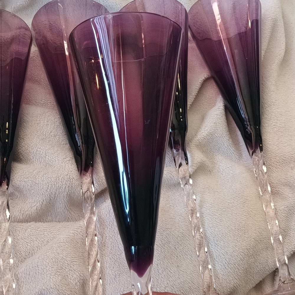Set Of 5 Mikasa Plum  Champagne Flutes